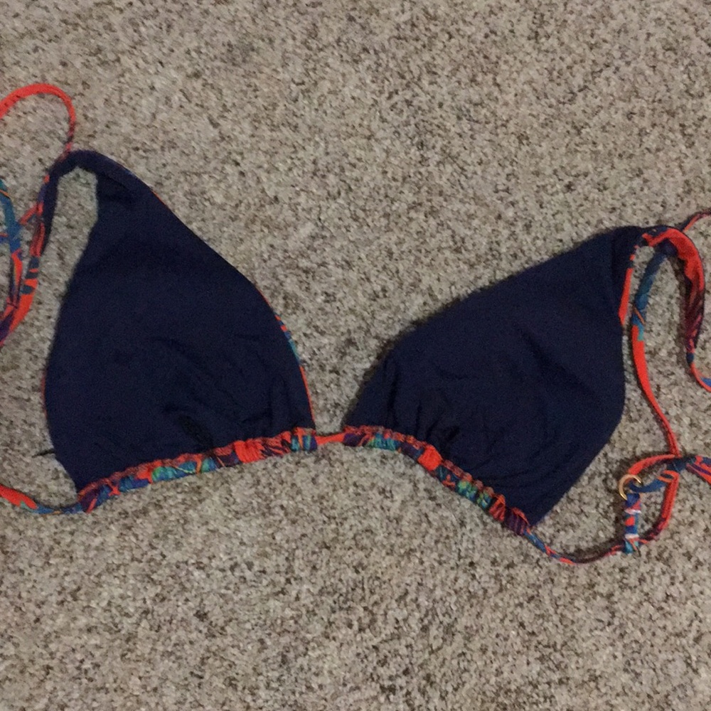 Bathing suit top - Picture 2 of 2